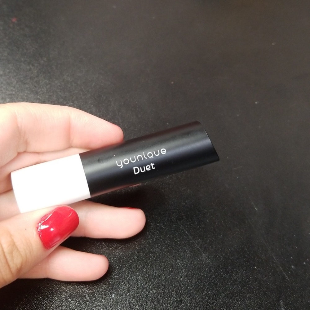 Younique Duet Lipstick - Think Twice